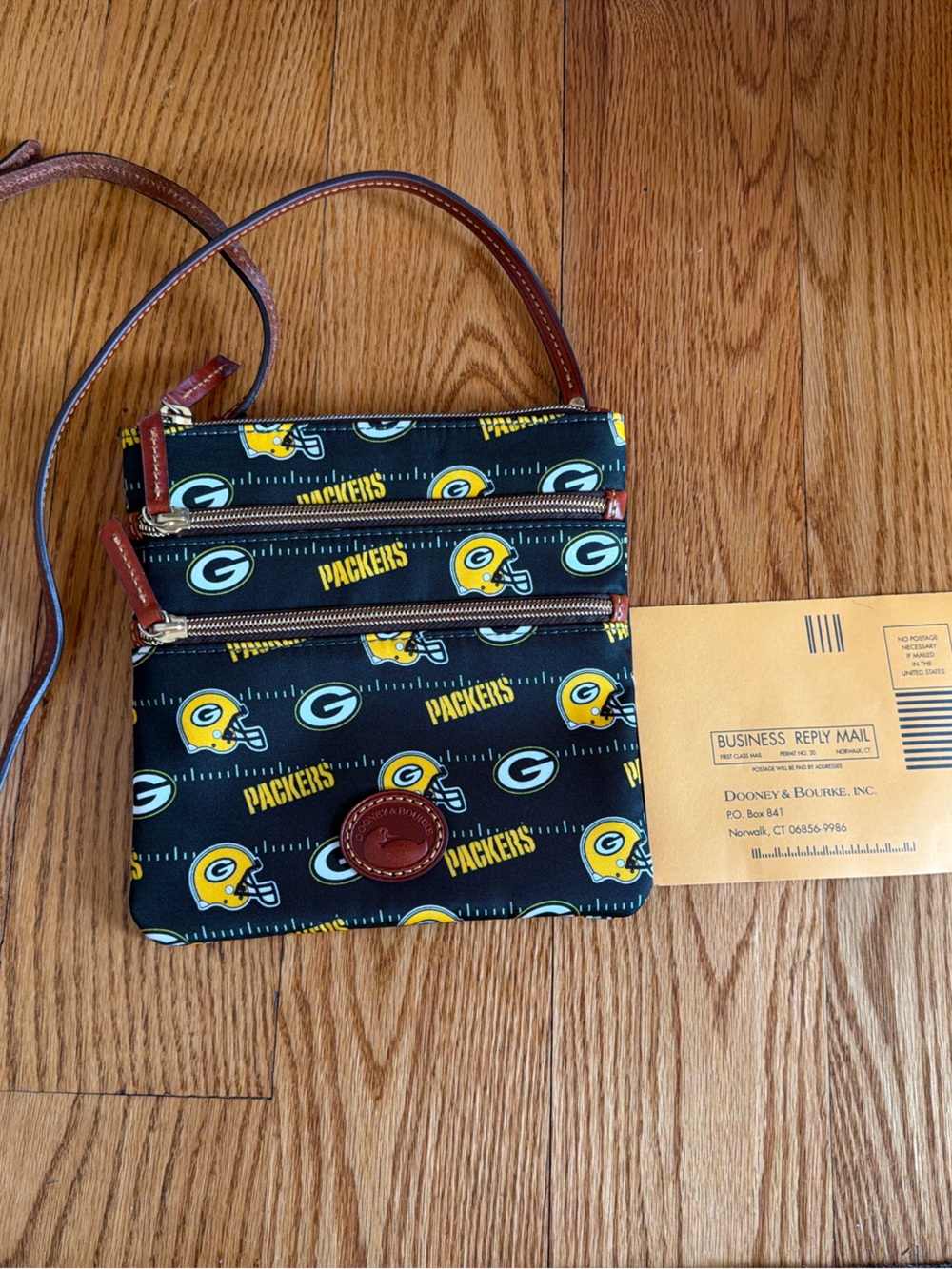 New Dooney & Bourke Green Bay Packers Crossbody